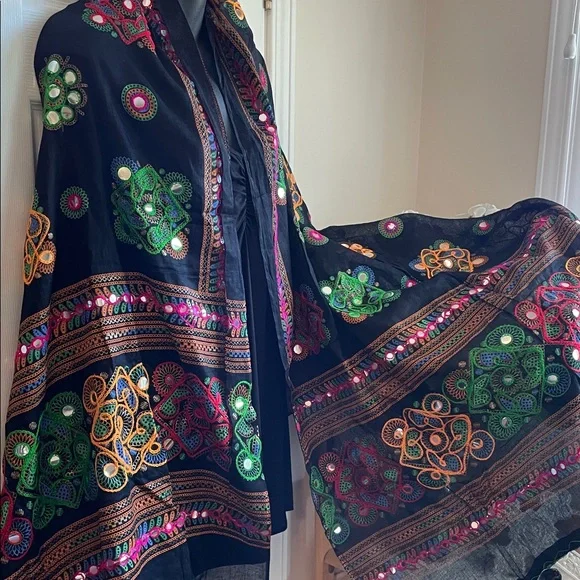Black Embroidered Shawl - Mirrors, Embroidery and Colours oh my!!! 💕 - Picture 3 of 12